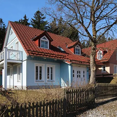Ferienhaeuser Im Tannenpark, Hébergement de vacances Tanne