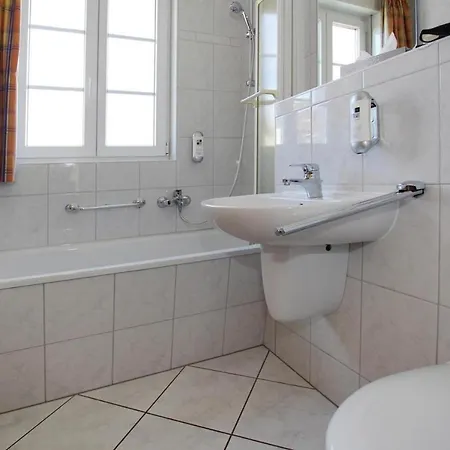 Ferienhaeuser Im Tannenpark, * Tanne